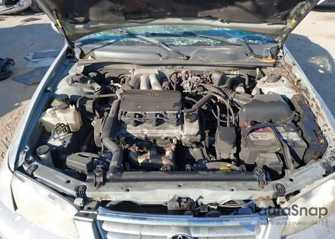 2001 Toyota Camry Le V6 из США, поврежденный, VIN 4T1BF28K21U115407